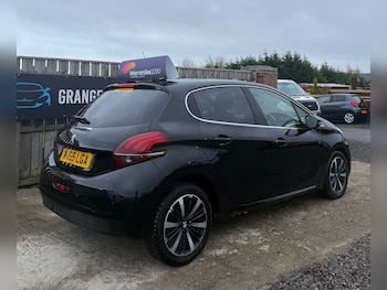 Used Peugeot 208 2019 for sale - 76818049: Photo