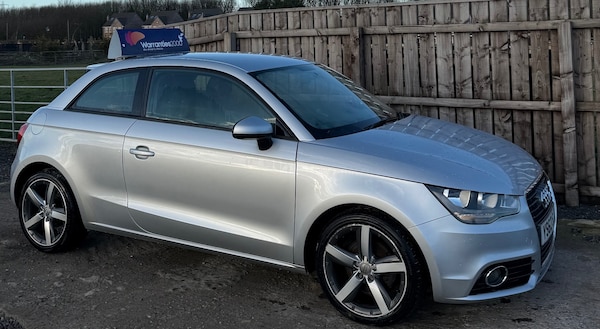 Used Audi A1 2013 for sale - 74039360: Photo 2