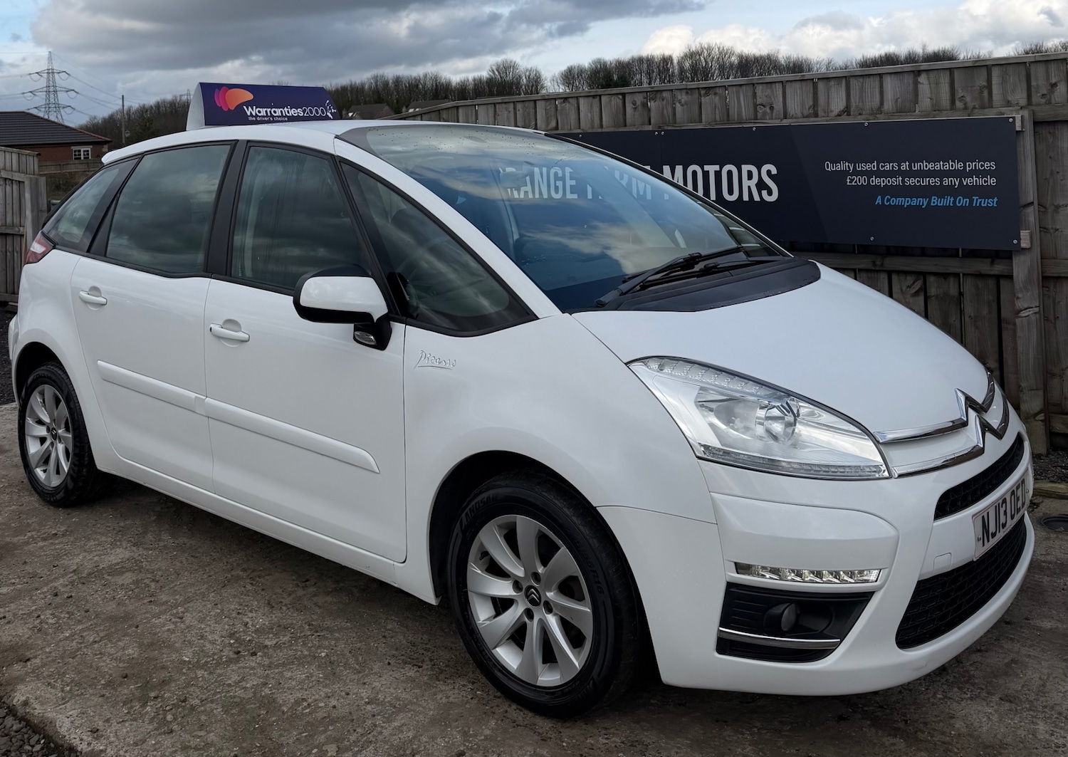 Used Citroen C4 Picasso 2013 for sale - 77592923: Photo 2