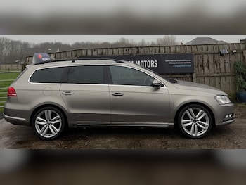 Used Volkswagen Passat 2014 for sale - 77506128: Photo