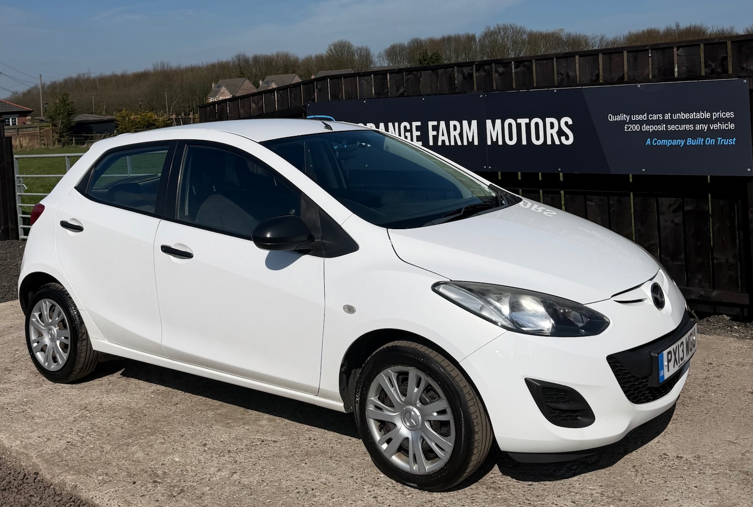 Used Mazda Mazda2 2013 for sale - 78169159: Photo 2