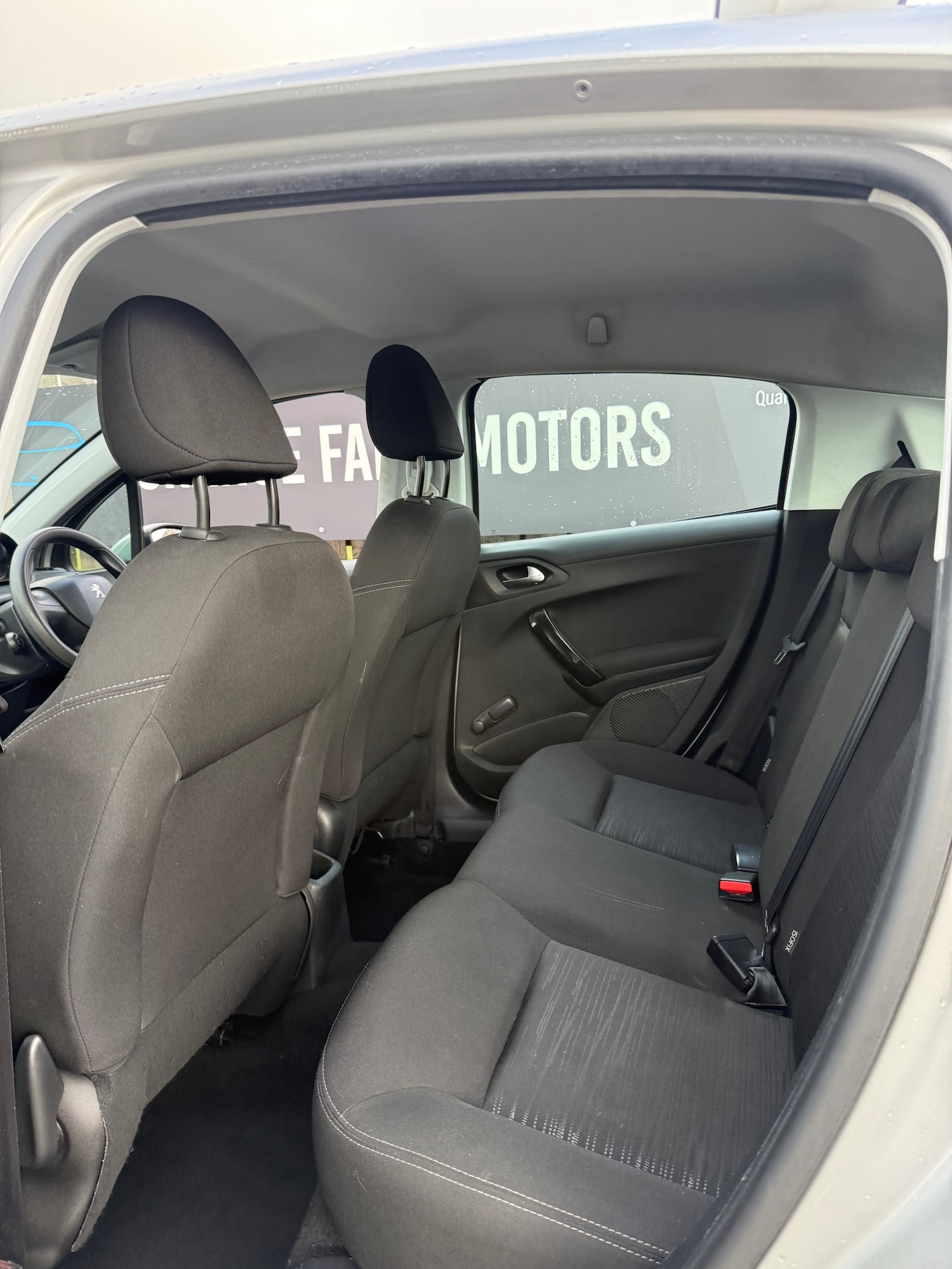 Used Peugeot 208 2014 for sale - 76274887: Photo 10