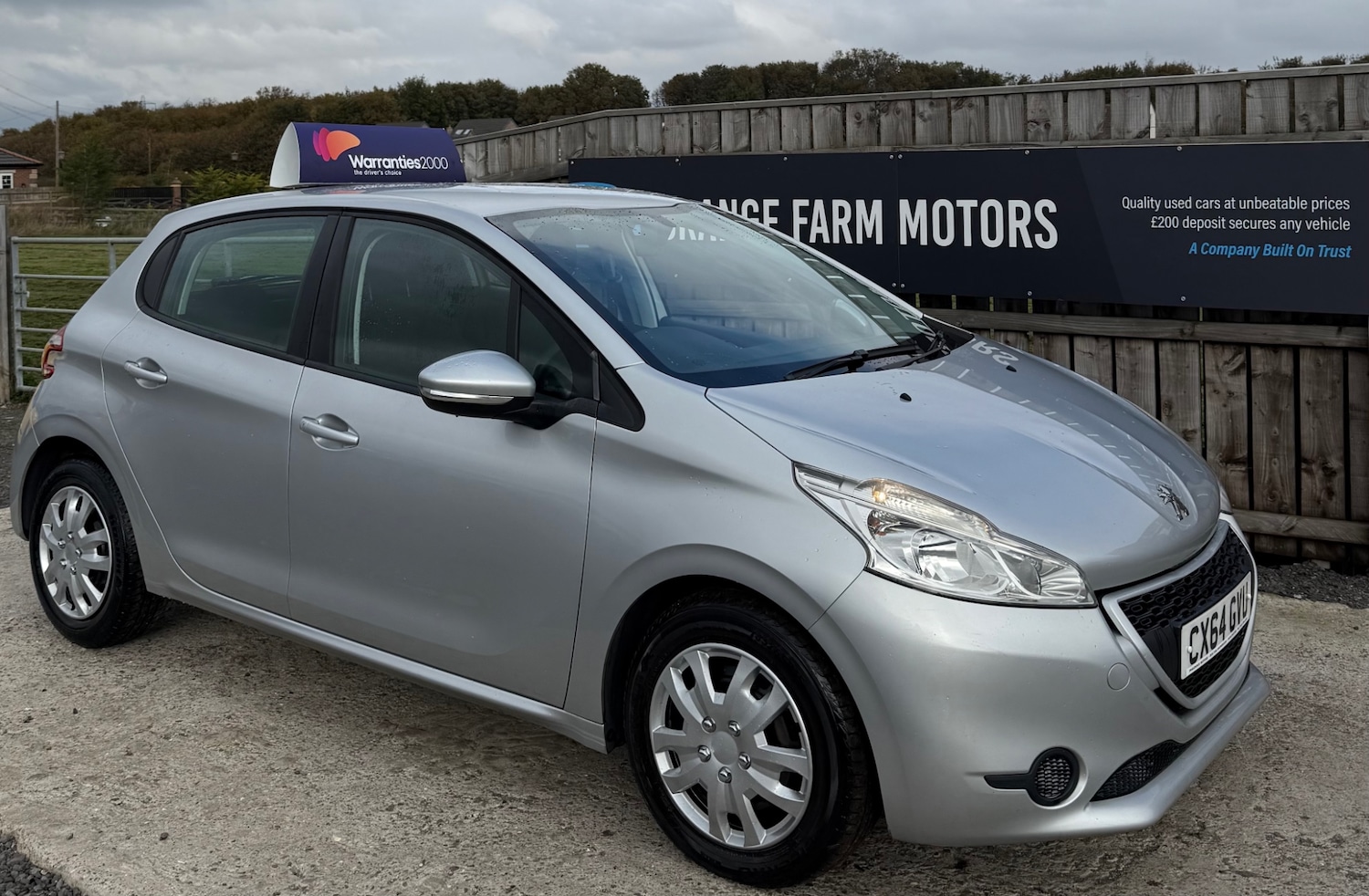 Used Peugeot 208 2014 for sale - 76274887: Photo 2