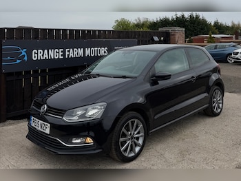 Used Volkswagen Polo 2015 for sale - 78381838: Photo