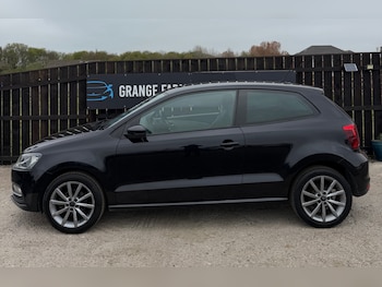 Used Volkswagen Polo 2015 for sale - 78381838: Photo
