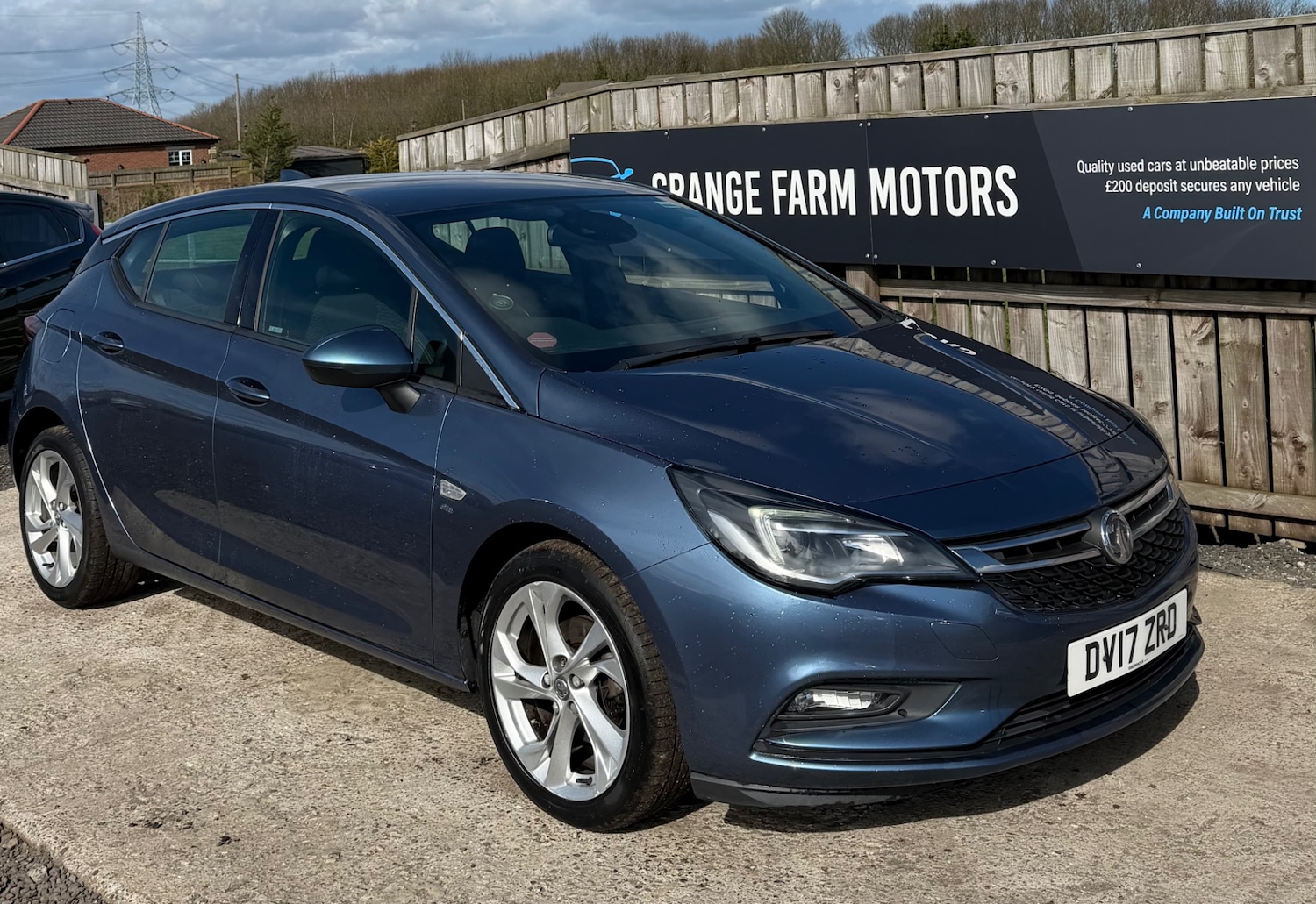 Used Vauxhall Astra 2017 for sale - 78028761: Photo 2