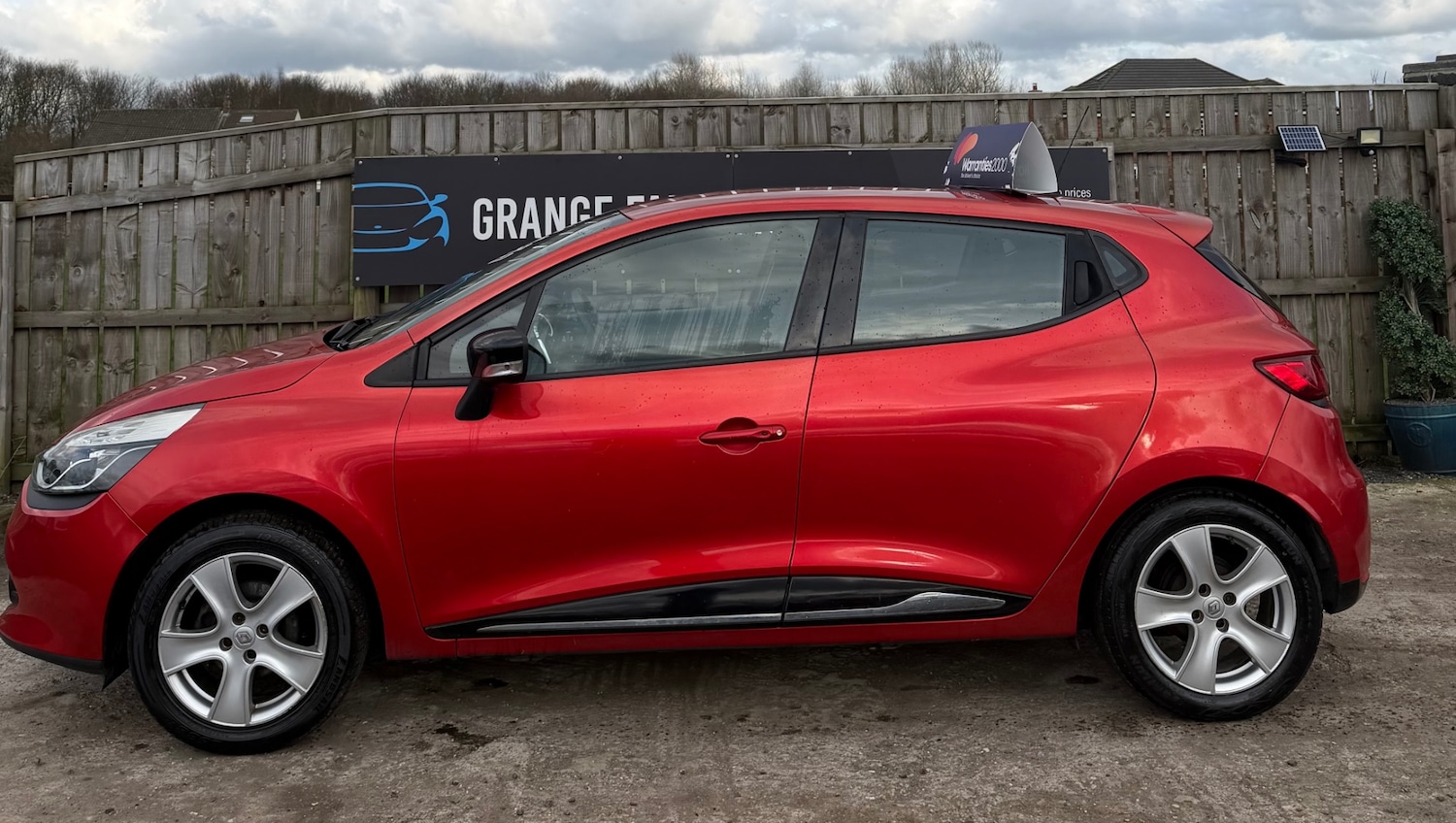 Used Renault Clio 2014 for sale - 77592926: Photo 6