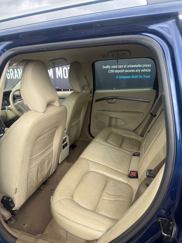 Used Volvo XC70 2013 for sale - 75667000: Photo 10