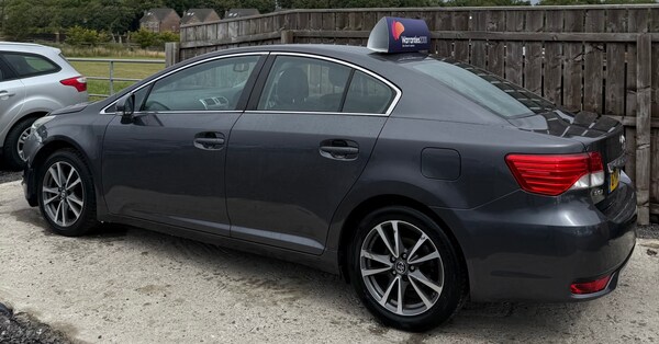 Used Toyota Avensis 2014 for sale - 75255980: Photo 8