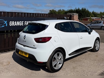 Used Renault Clio 2016 for sale - 79197681: Photo