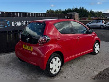 Used Toyota AYGO 2011 for sale - 79775729: Photo