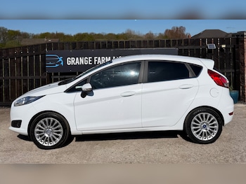 Used Ford Fiesta 2014 for sale - 78360360: Photo