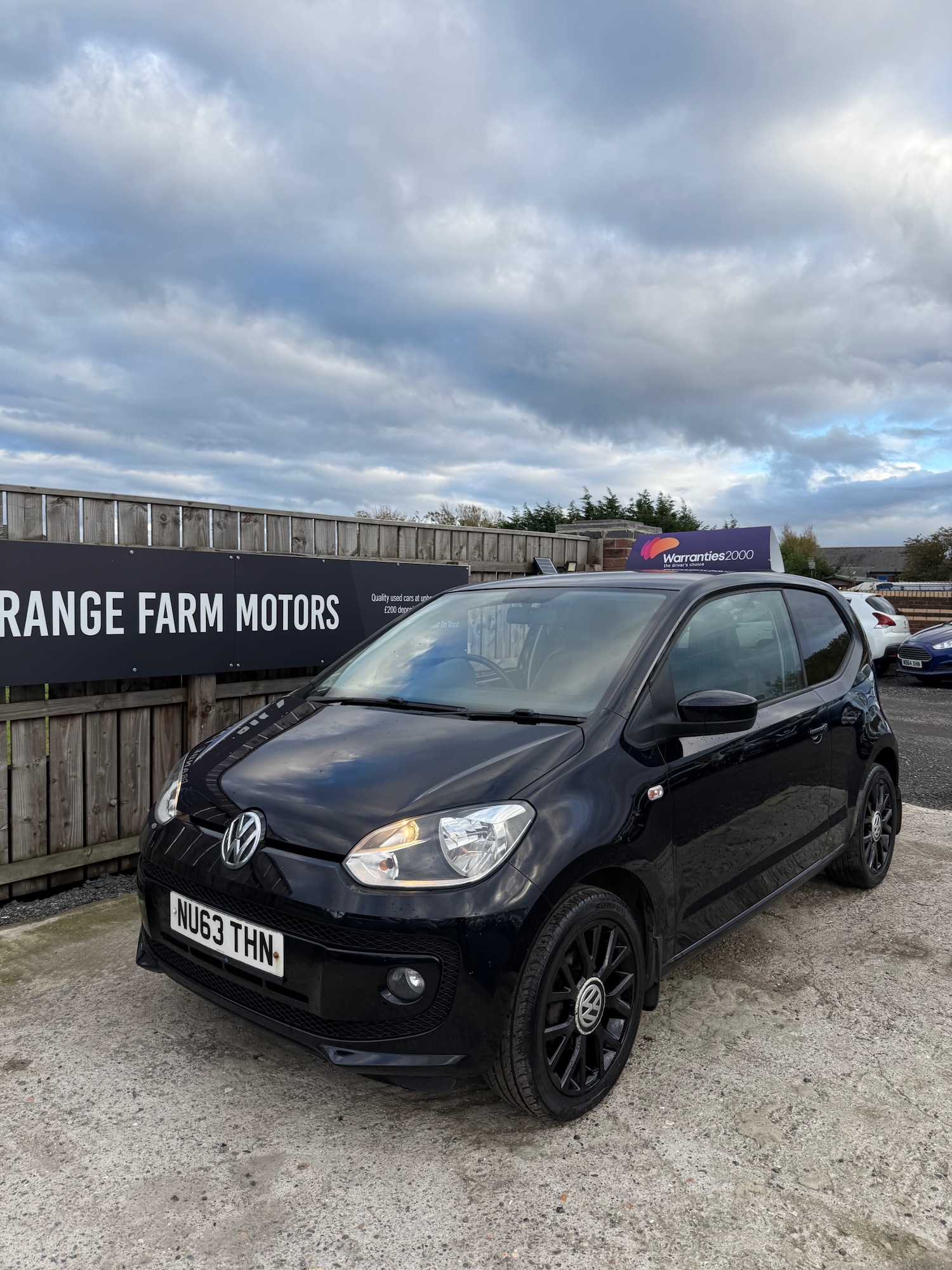Used Volkswagen up! 2013 for sale - 76346948: Photo 1