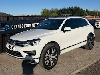 Used Volkswagen Touareg 2015 for sale - 78381840: Photo