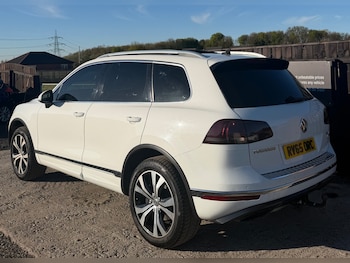 Used Volkswagen Touareg 2015 for sale - 78381840: Photo