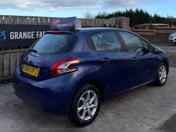 Used Peugeot 208 2014 for sale - 77833608: Photo