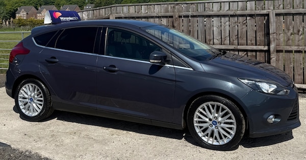 Used Ford Focus 2012 for sale - 76347094: Photo 2