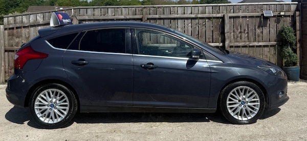 Used Ford Focus 2012 for sale - 76347094: Photo 3