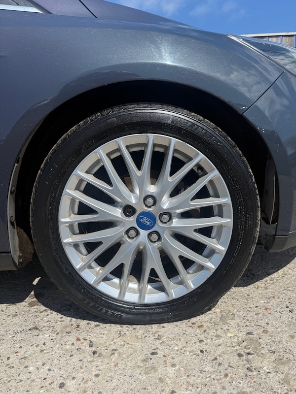 Used Ford Focus 2012 for sale - 76347094: Photo 8