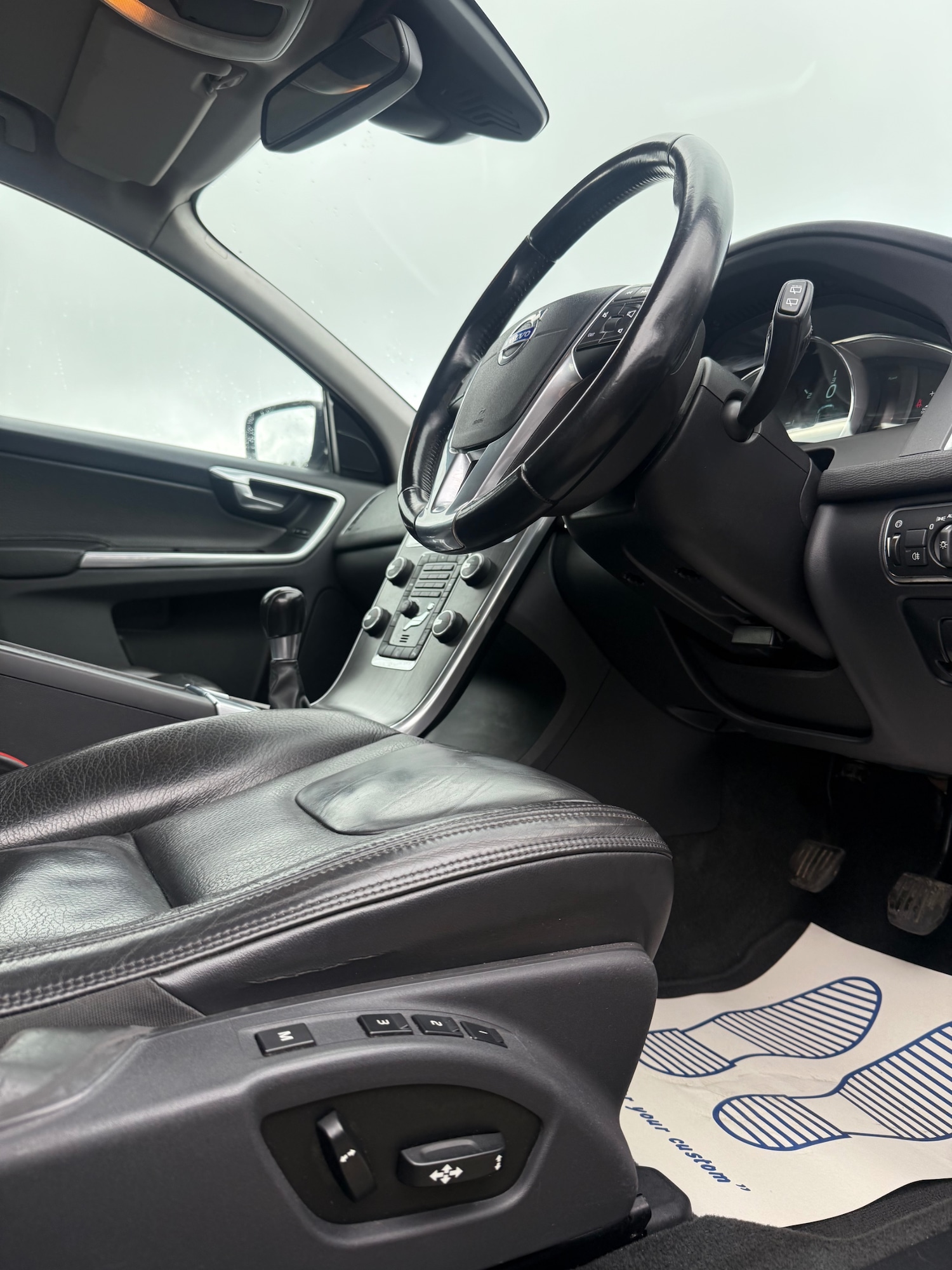 Used Volvo XC60 2013 for sale - 76253032: Photo 15