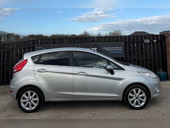 Used Ford Fiesta 2010 for sale - 78202511: Photo
