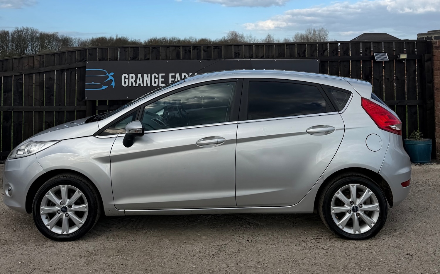 Used Ford Fiesta 2010 for sale - 78202511: Photo 7