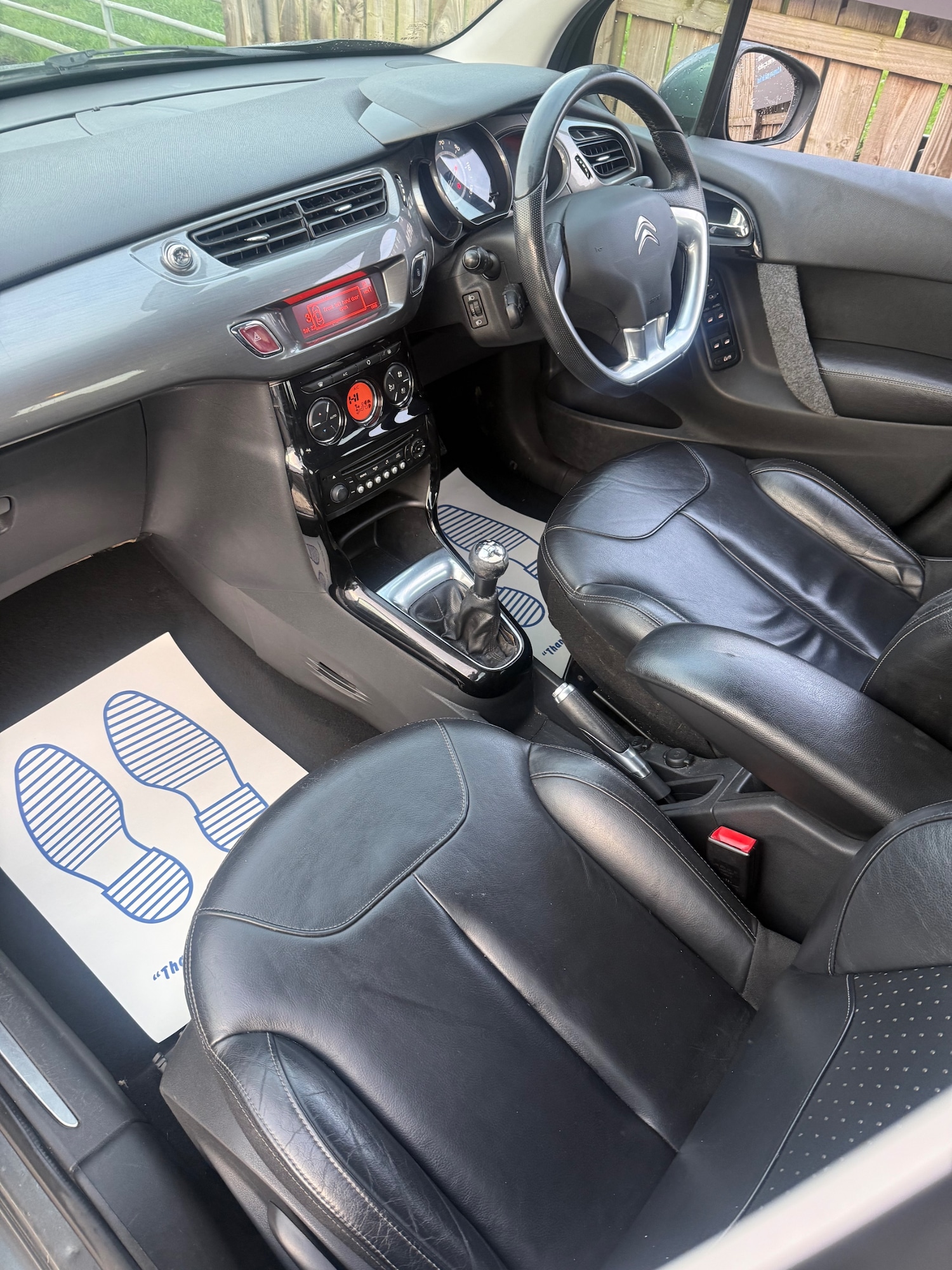 Used Citroen C3 2013 for sale - 76665940: Photo 11