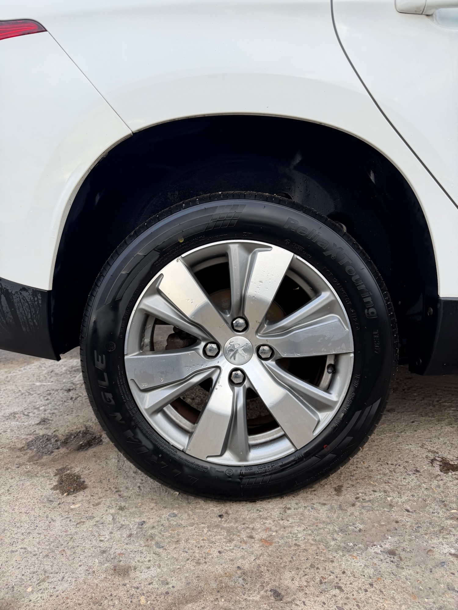 Used Peugeot 2008 2014 for sale - 77668195: Photo 9