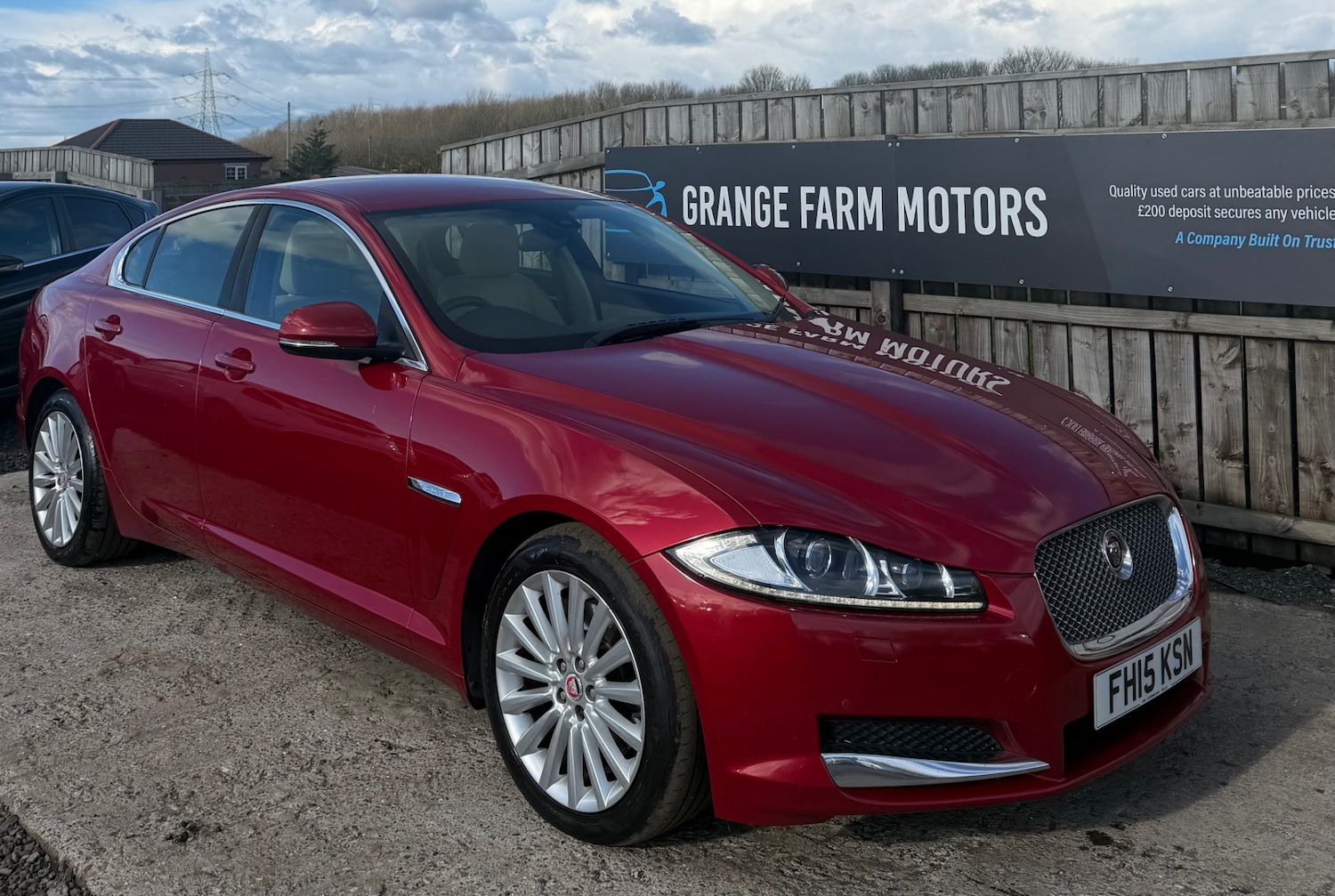 Used Jaguar XF 2015 for sale - 78014837: Photo 2