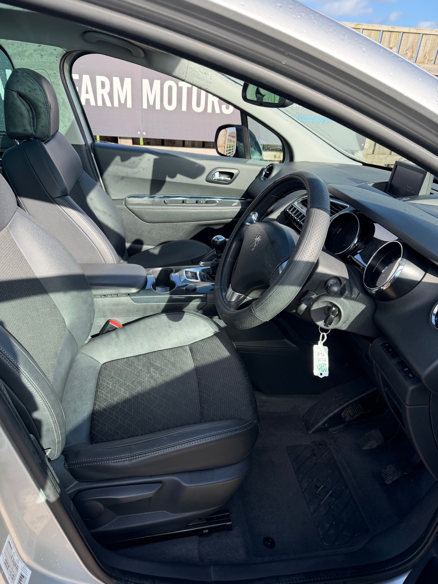 Used Peugeot 3008 2015 for sale - 77833599: Photo 10