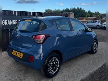 Used Hyundai i10 2018 for sale - 79859443: Photo