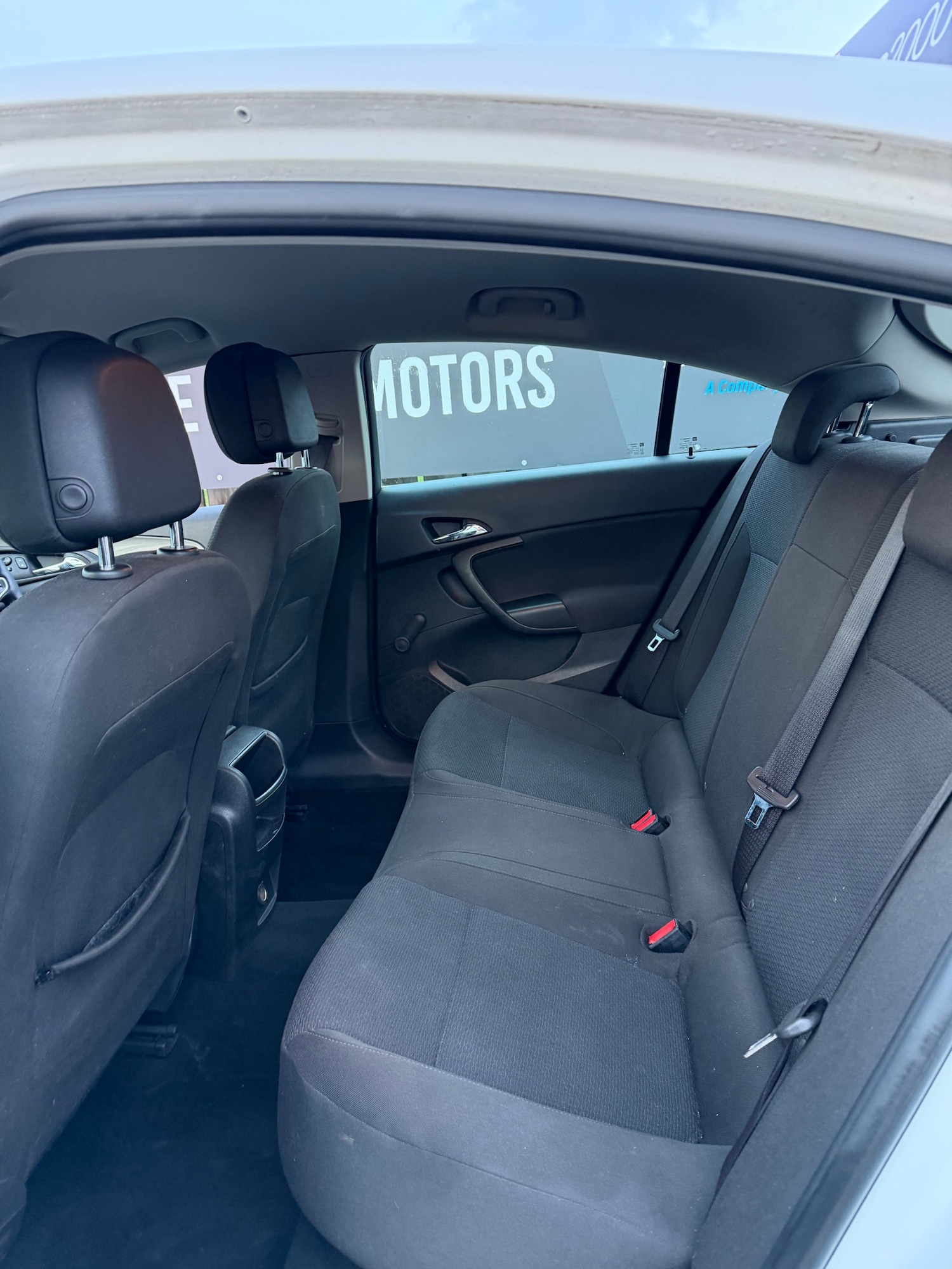 Used Vauxhall Insignia 2015 for sale - 77764325: Photo 12