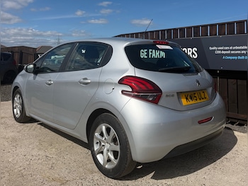 Used Peugeot 208 2015 for sale - 79483391: Photo