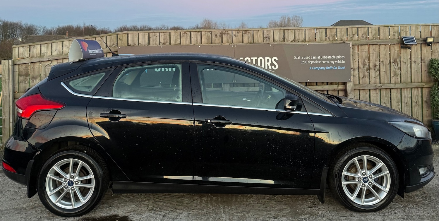 Used Ford Focus 2017 for sale - 76922127: Photo 3