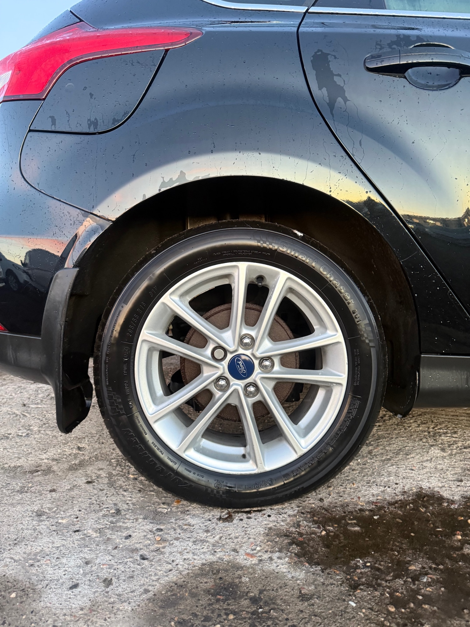 Used Ford Focus 2017 for sale - 76922127: Photo 9