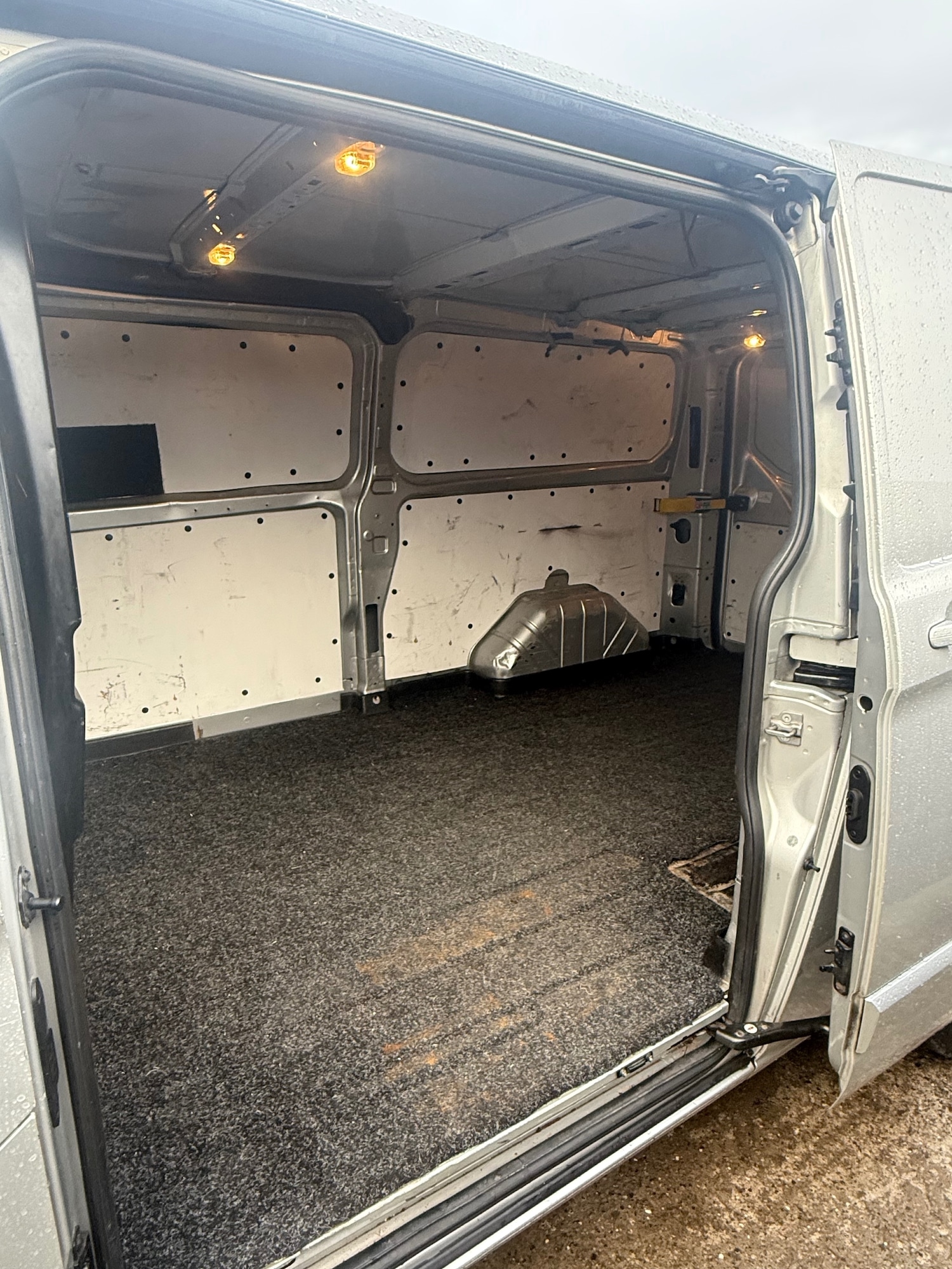 Used Ford Transit Custom 2019 for sale - 76332321: Photo 11