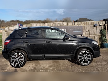 Used Nissan Qashqai 2011 for sale - 77691939: Photo