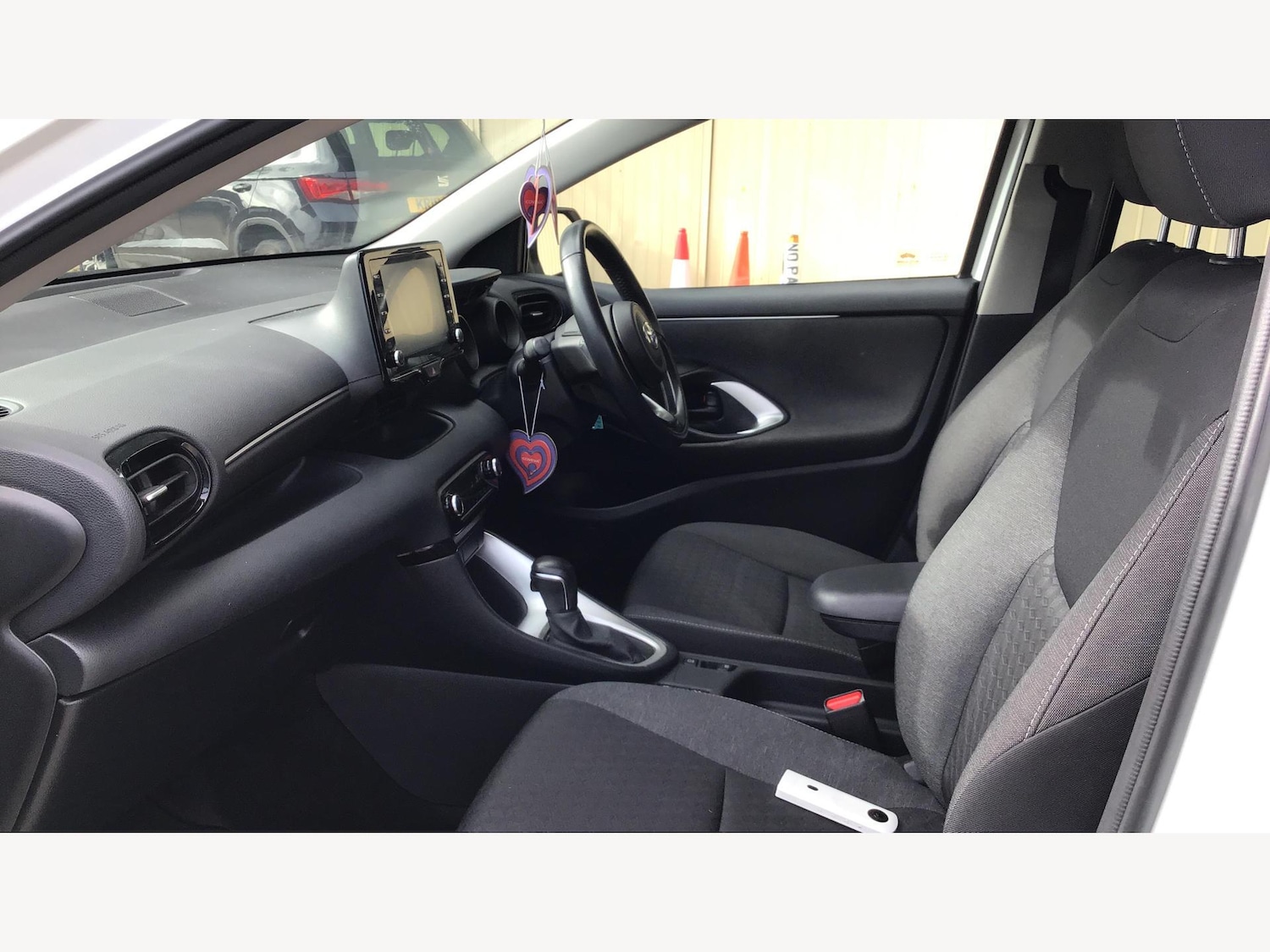 Used Toyota Yaris 2023 for sale - 76179823: Photo 12