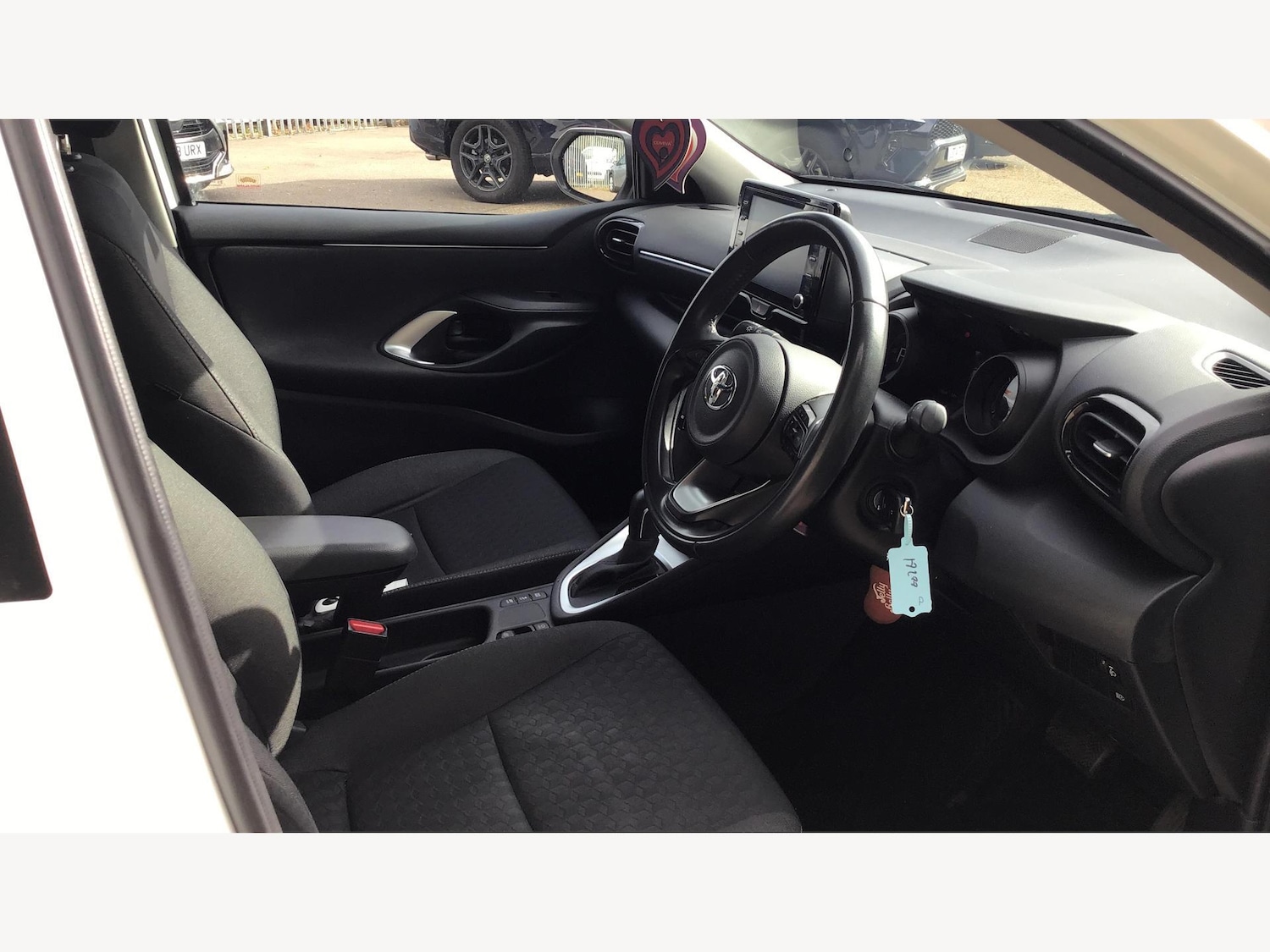 Used Toyota Yaris 2023 for sale - 76179823: Photo 13