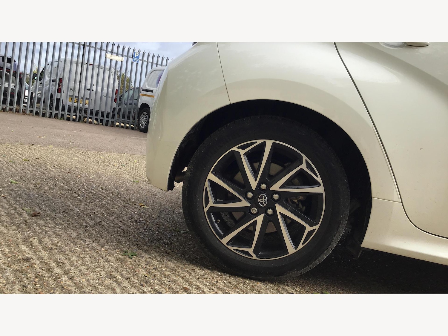 Used Toyota Yaris 2023 for sale - 76179823: Photo 20