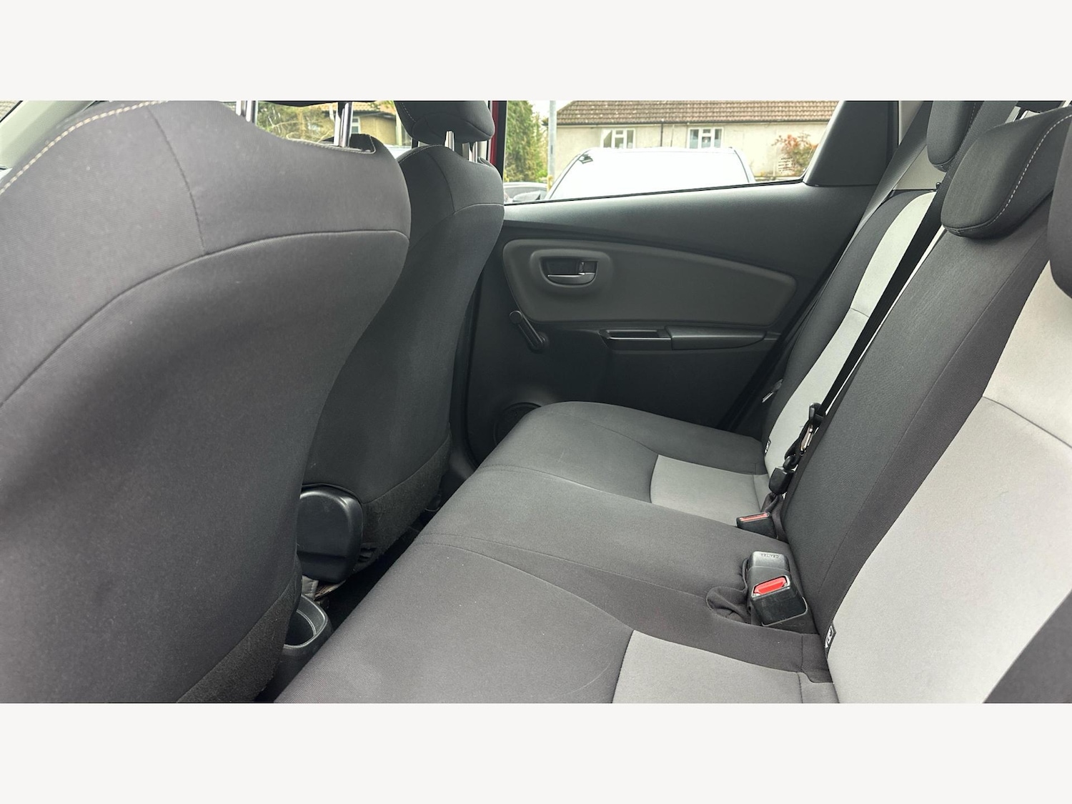 Used Toyota Yaris for sale - 77424542: Photo 15