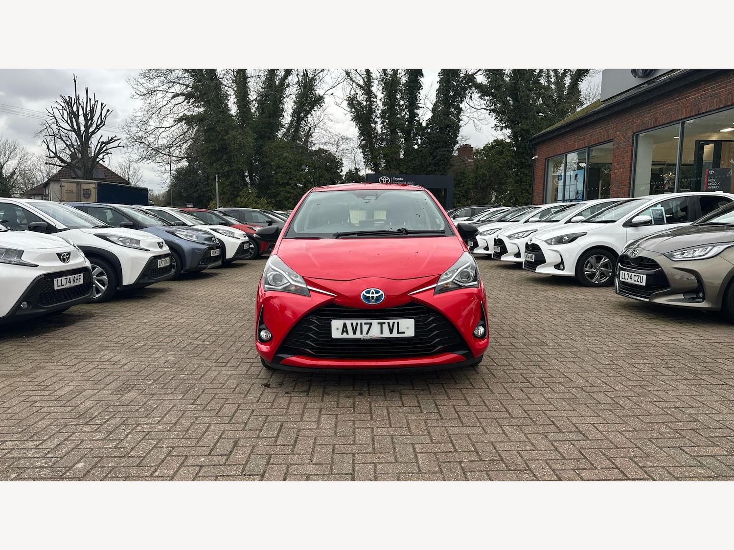 Used Toyota Yaris for sale - 77424542: Photo 17