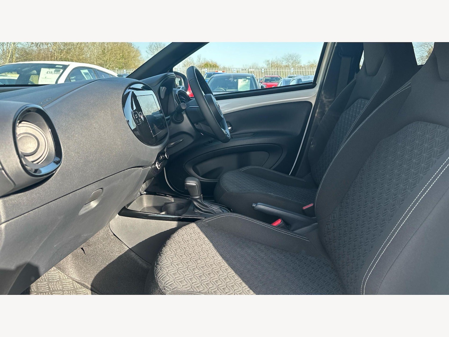 Used Toyota Aygo X 2025 for sale - 77683434: Photo 12