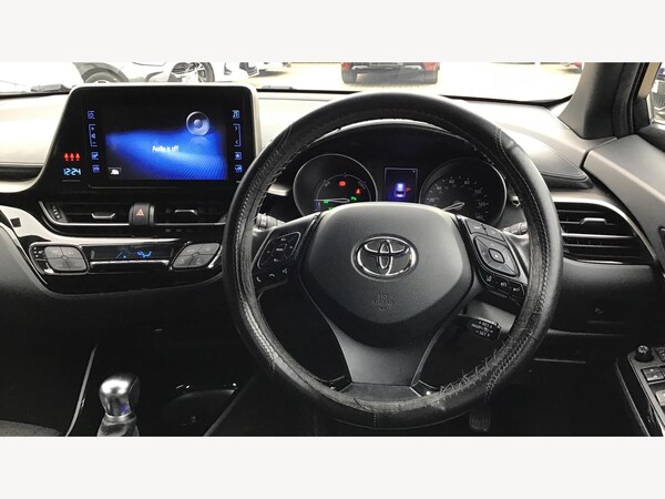 Used Toyota C-HR 2018 for sale - 76259536: Photo 10