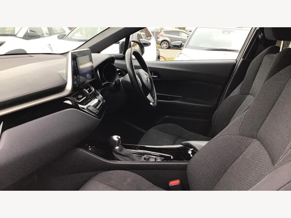 Used Toyota C-HR 2018 for sale - 76259536: Photo 12