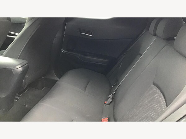 Used Toyota C-HR 2018 for sale - 76259536: Photo 15