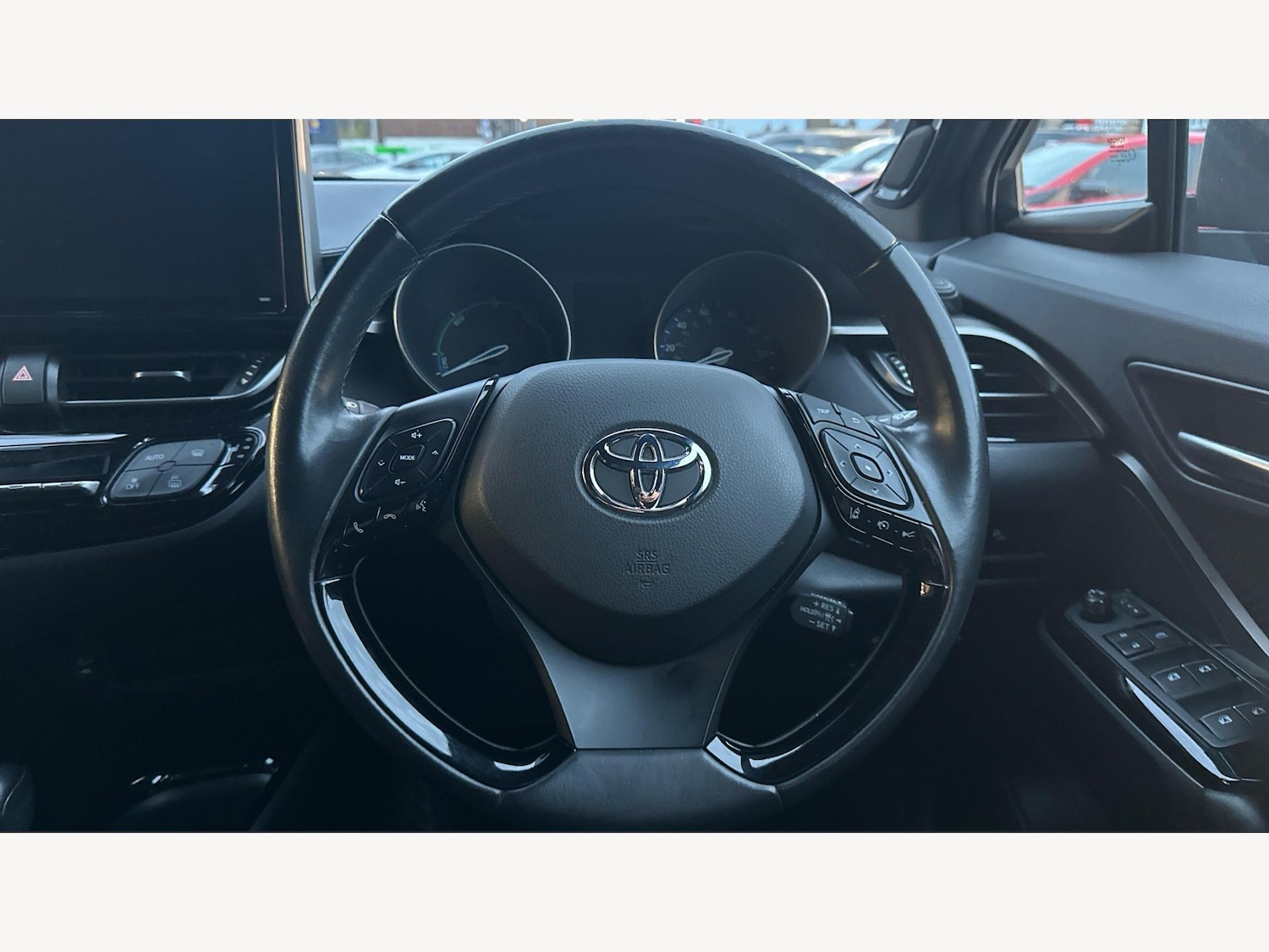 Used Toyota C-HR 2019 for sale - 76381276: Photo 10