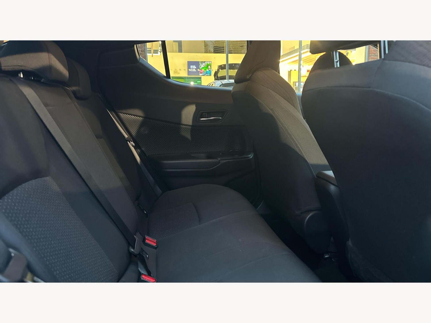 Used Toyota C-HR 2019 for sale - 76381276: Photo 14