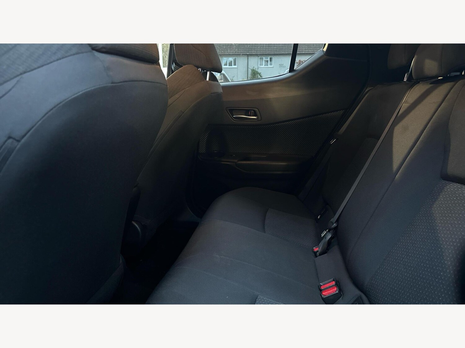 Used Toyota C-HR 2019 for sale - 76381276: Photo 15