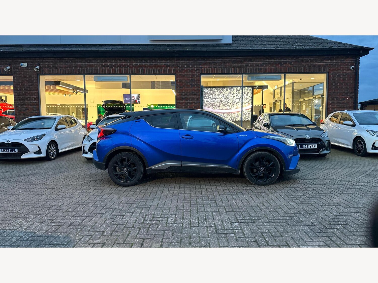 Used Toyota C-HR 2019 for sale - 76381276: Photo 18